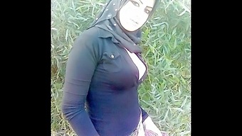 Amateur Arab And Asian Hijab-Wearing Women In Turkish Homemade Photo Series