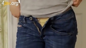 Khanhtaka'S Full Movie With An Asian Girl