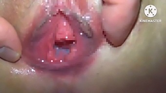 Một Cô Gái Nhật Bản Bị Đụ Mạnh Và Xuất Tinh Bên Trong Trong Một Video Tự Làm